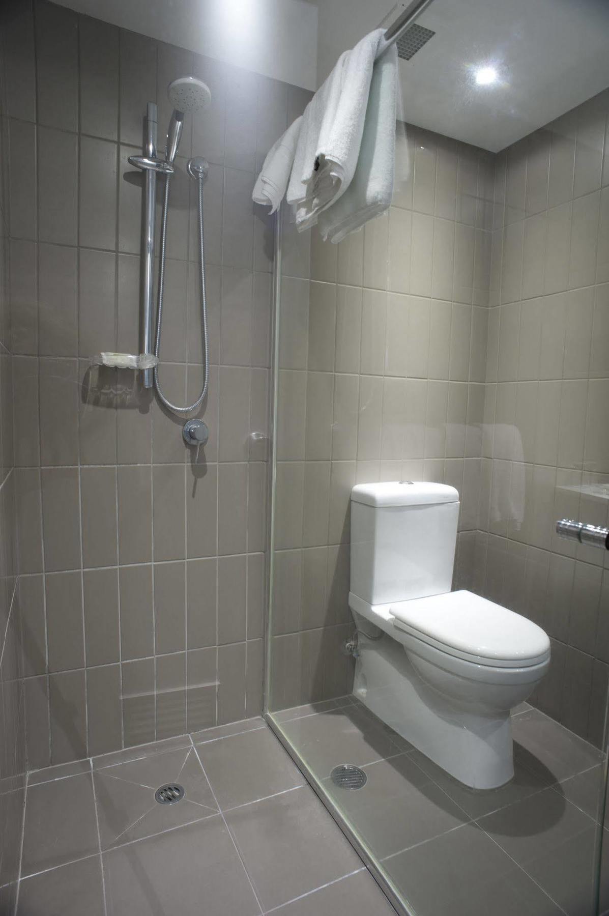 The Fort Budget Hotel- Bonifacio Global City Makati City Eksteriør bilde